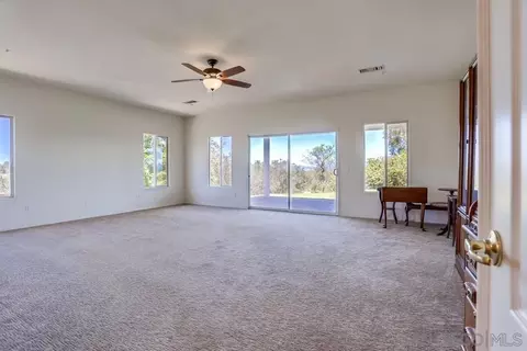 Living - 17224 Rancho Suenos Rd, Ramona, CA 92065 photo 6 of 9
