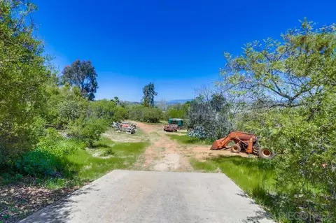 Exterior - 17224 Rancho Suenos Rd, Ramona, CA 92065 photo 9 of 11