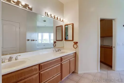 Bath - 17224 Rancho Suenos Rd, Ramona, CA 92065 photo 2 of 6