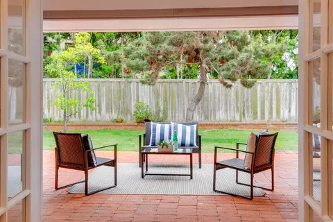 Exterior - 2731 Glenwick Pl, La Jolla, CA 92037 photo 8 of 16