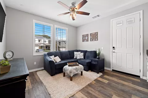 Living - 35828 Shetland Hls, Fallbrook, CA 92028 photo 5 of 5