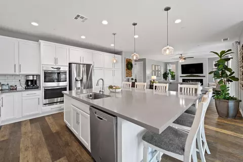 Kitchen - 35828 Shetland Hls, Fallbrook, CA 92028 photo 5 of 7