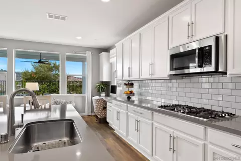 Kitchen - 35828 Shetland Hls, Fallbrook, CA 92028 photo 7 of 7