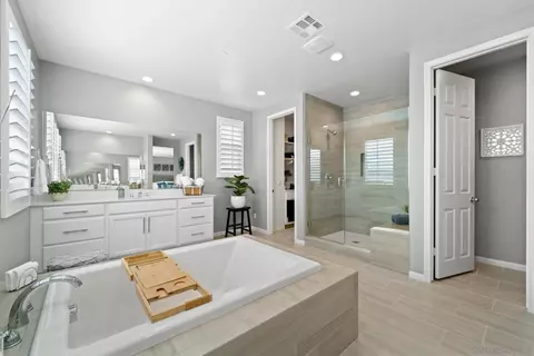 Bath - 35828 Shetland Hls, Fallbrook, CA 92028 photo 2 of 6