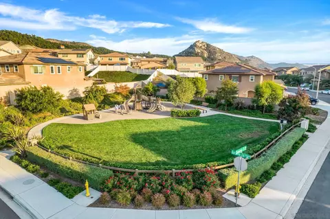 View/Area - 35828 Shetland Hls, Fallbrook, CA 92028 photo 3 of 10