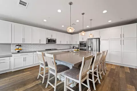 Kitchen - 35828 Shetland Hls, Fallbrook, CA 92028 photo 3 of 7