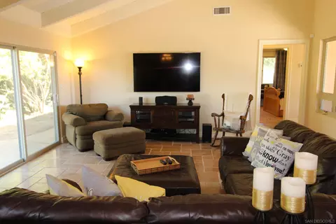 1632 Via Chaparral, Fallbrook, CA 92028 photo 12