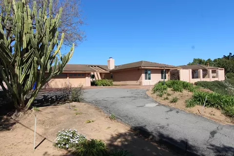 1632 Via Chaparral, Fallbrook, CA 92028 photo 3