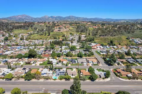 View/Area - 14116 Powers Rd, Poway, CA 92064 photo 7 of 12