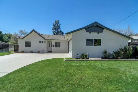 Exterior - 14116 Powers Rd, Poway, CA 92064 photo 3 of 14