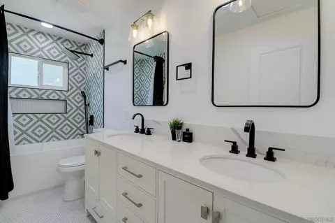 Bath - 14116 Powers Rd, Poway, CA 92064 photo 2 of 2