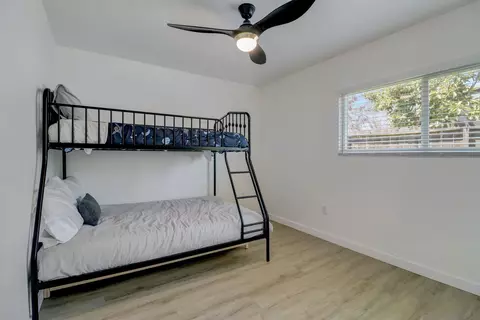 Bedroom - 14116 Powers Rd, Poway, CA 92064 photo 16 of 18