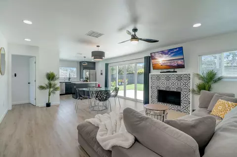 Living - 14116 Powers Rd, Poway, CA 92064 photo 3 of 5
