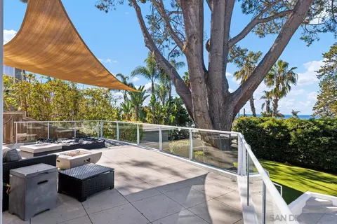 Exterior - 333 Glenmont Dr, Solana Beach, CA 92075 photo 5 of 15