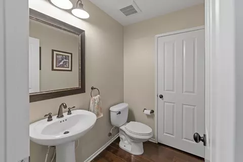 Bath - 1082 Augusta Cir, Oceanside, CA 92057 photo 1 of 4
