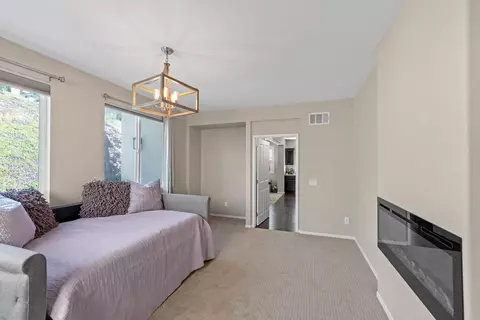 Bedroom - 1082 Augusta Cir, Oceanside, CA 92057 photo 2 of 10