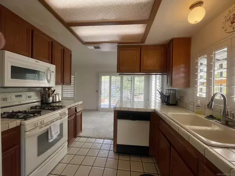 Kitchen - 24324 Ysidro Dr, Ramona, CA 92065 photo 2 of 3