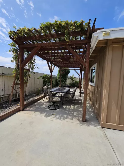 26 E Oneida Ct, Chula Vista, CA 91911 photo 17