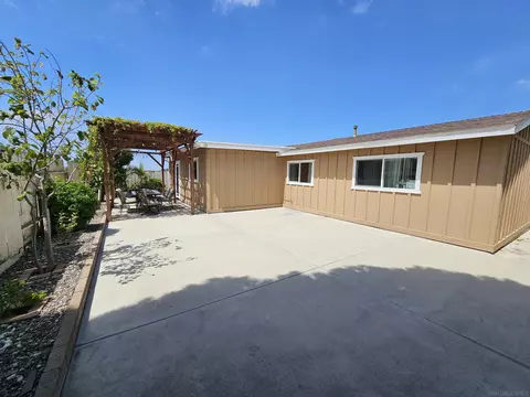 26 E Oneida Ct, Chula Vista, CA 91911 photo 18