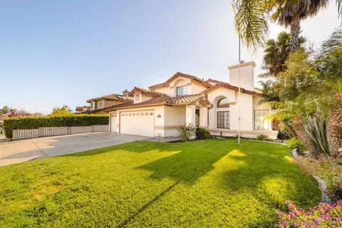 Exterior - 5229 Sandalwood Pl, Oceanside, CA 92056 photo 2 of 7