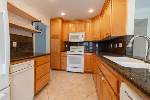 Kitchen - 5229 Sandalwood Pl, Oceanside, CA 92056 photo 1 of 3