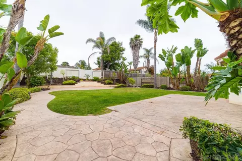 Exterior - 5229 Sandalwood Pl, Oceanside, CA 92056 photo 5 of 7