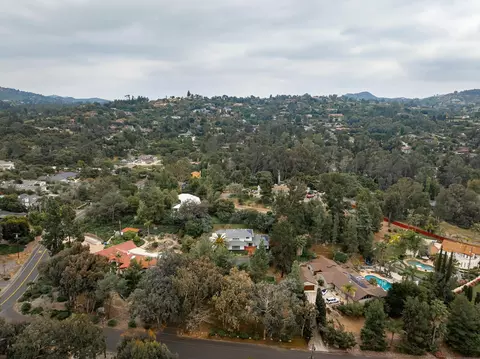 View/Area - 13631 Willow Run Rd, Poway, CA 92064 photo 8 of 15
