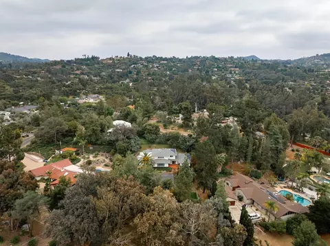 View/Area - 13631 Willow Run Rd, Poway, CA 92064 photo 7 of 15