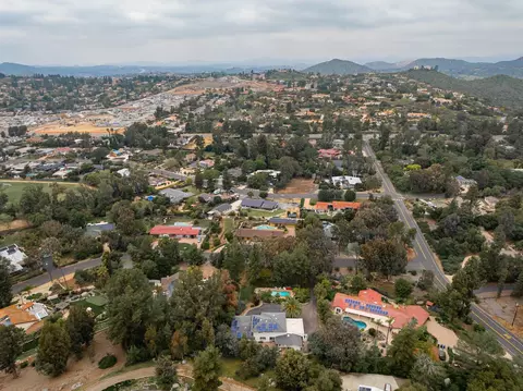 View/Area - 13631 Willow Run Rd, Poway, CA 92064 photo 12 of 15