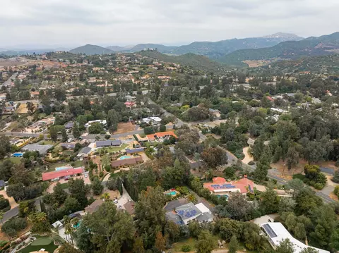 View/Area - 13631 Willow Run Rd, Poway, CA 92064 photo 13 of 15