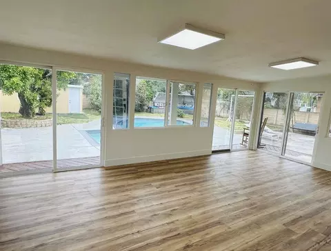 8446 Hatillo Ave, Winnetka, CA 91306 photo 12