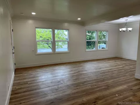 8446 Hatillo Ave, Winnetka, CA 91306 photo 8