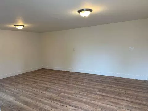 8446 Hatillo Ave, Winnetka, CA 91306 photo 15