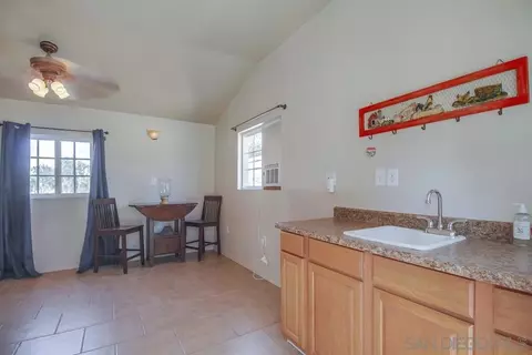 Kitchen - 13993 Whispering Mdws, Jamul, CA 91935 photo 3 of 3