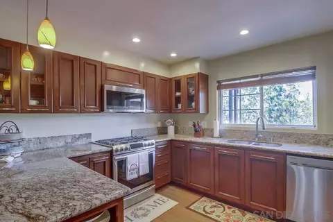Kitchen - 13993 Whispering Mdws, Jamul, CA 91935 photo 1 of 3