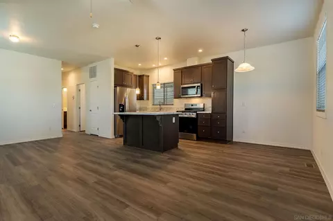 13594 Highway 8 Business # 21, Lakeside, CA 92040