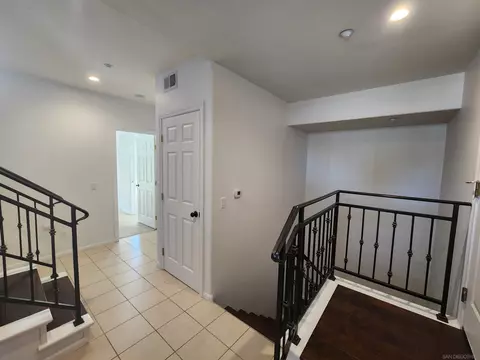 Entry Way - 2267 Manchester Ave, Cardiff, CA 92007 photo 1 of 1