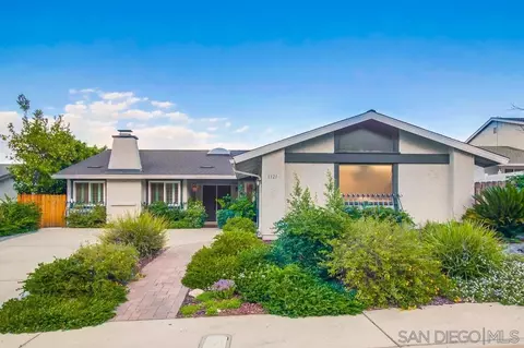 1121 Yerba Verde Dr, El Cajon, CA 92020