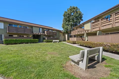 Exterior - 615 Fredricks Ave #102, Oceanside, CA 92058 photo 5 of 5