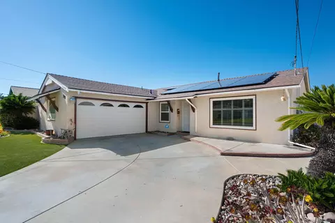 Exterior - 598 Herbert St, El Cajon, CA 92020 photo 4 of 13
