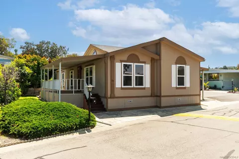 155 Las Flores Dr #77, San Marcos, CA 92069