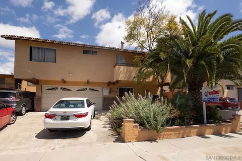 4533 Bancroft St #2, San Diego, CA 92116