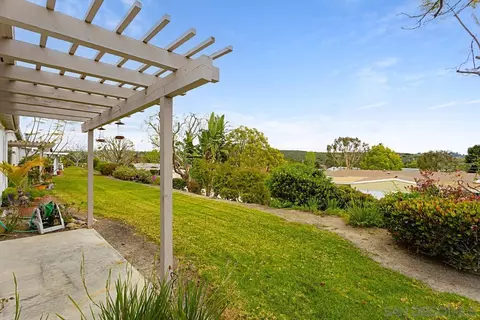 Exterior - 3725 Rosemary Way, Oceanside, CA 92057 photo 8 of 10