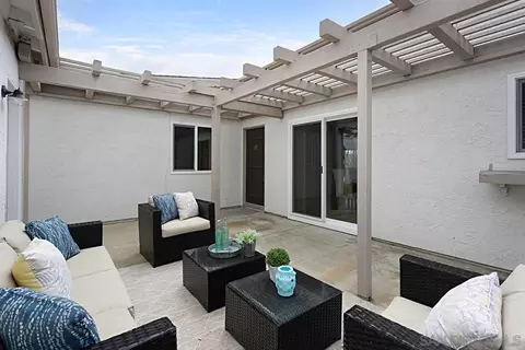 Exterior - 3725 Rosemary Way, Oceanside, CA 92057 photo 4 of 10
