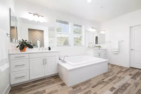 Bath - 35763 Garrano, Fallbrook, CA 92028 photo 4 of 4