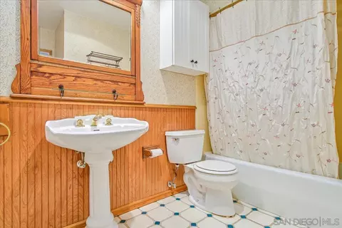 Bath - 1545 Hidden Mesa Rd, El Cajon, CA 92019 photo 2 of 6