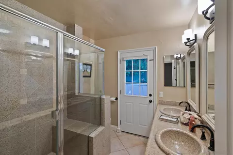Bath - 13841 Sagewood, Poway, CA 92064 photo 4 of 4