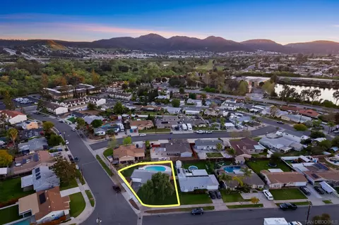 View/Area - 9354 Woodruff Way, Santee, CA 92071 photo 11 of 12