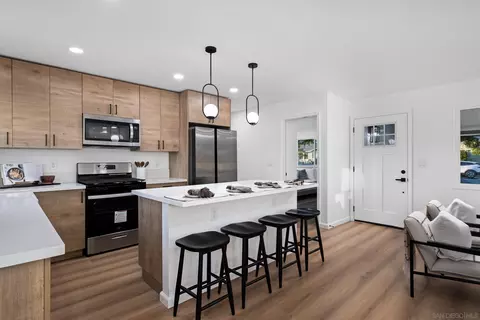 Kitchen - 9354 Woodruff Way, Santee, CA 92071 photo 4 of 6