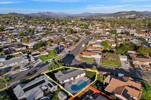 View/Area - 9354 Woodruff Way, Santee, CA 92071 photo 3 of 12